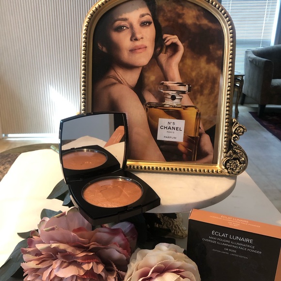 CHANEL Eclat LUNAIRE Oversize Limited Edition Iluminating Face Powder - Picture 1 of 13